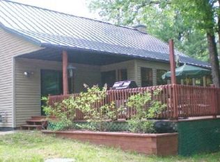 15483 Bass Lake Ln, Crivitz, WI 54114