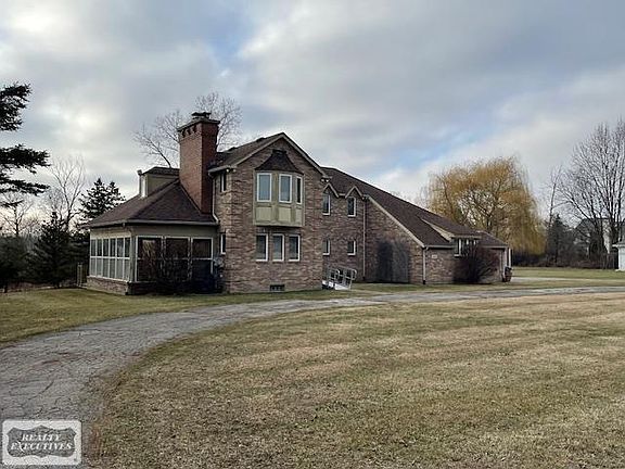 3rd image of 52401 Baker Rd