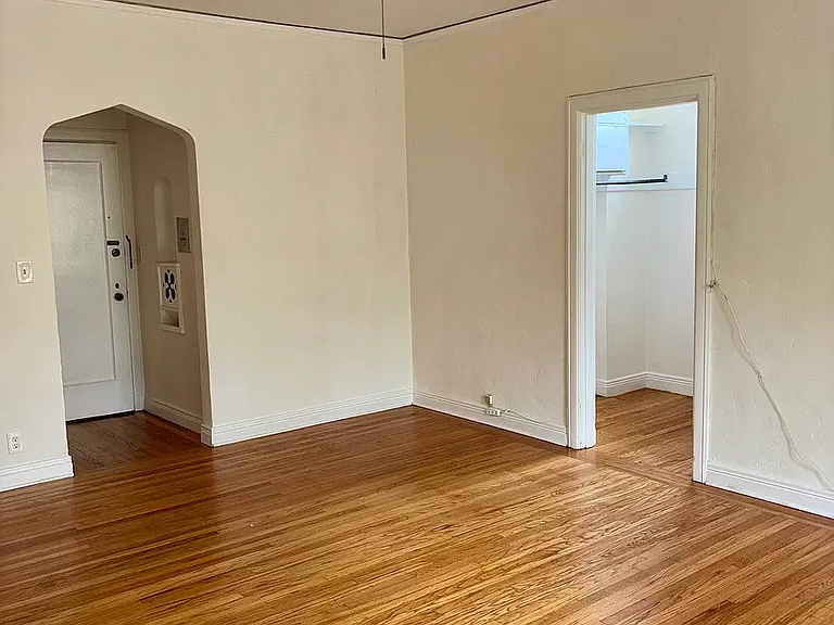 1143 McKinley Ave #16 — Photo 11