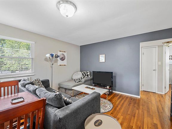3rd image of 9978 Lark Ave
