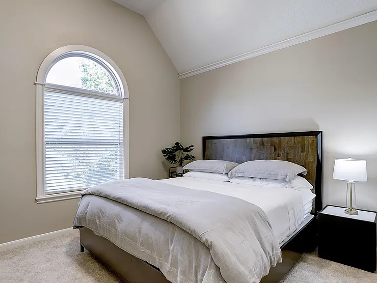 127 E Bracebridge Cir — Photo 37
