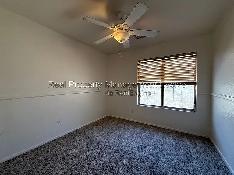 1021 W Park Ave — Photo 21