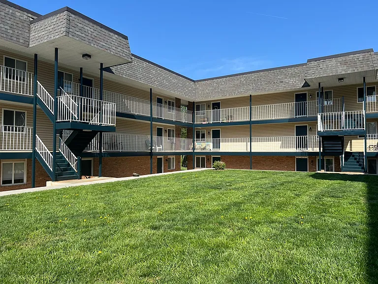 Oak Grove Village Apartments — Photo 1