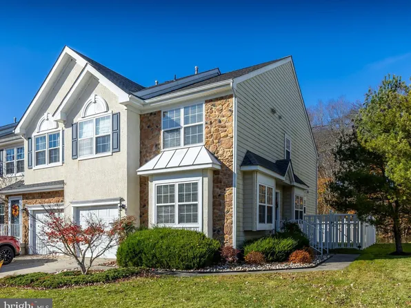 728 Barton Run Blvd, Marlton, NJ 08053