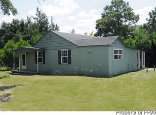 2460 Powell St, Fayetteville, NC 28306