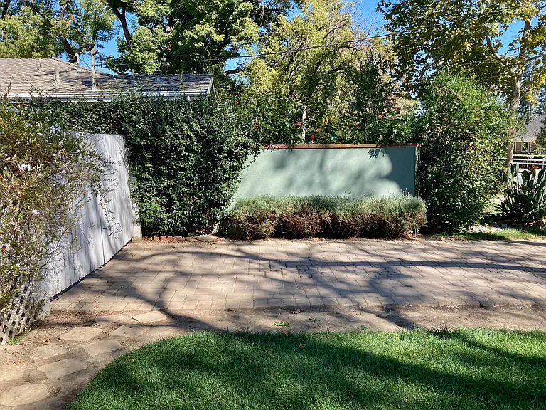 1289 Pine Ave — Photo 23
