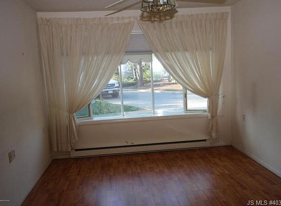 4th image of 92A Buckingham Dr