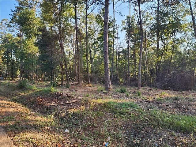 1st image of Old Uneedus Rd