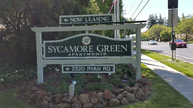 Sycamore Green Apartments — Photo 3
