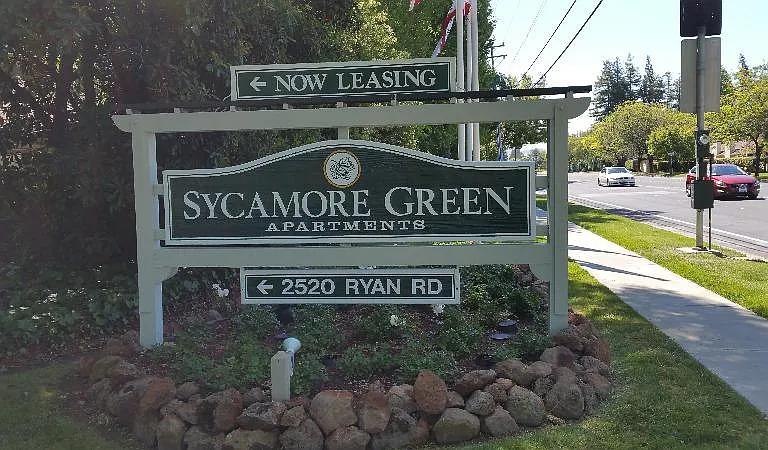Sycamore Green Apartments — Photo 3