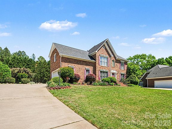 3rd image of 6021 Havencrest Ct NW