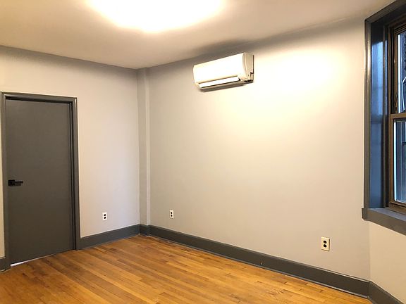 5th image of 68 Clifton Pl #B6e