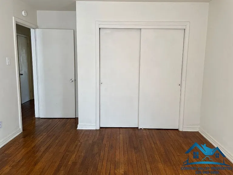 2401 W Harris Ave — Photo 7