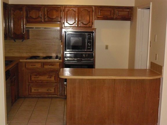 2nd image of 137 Wildwood Dr