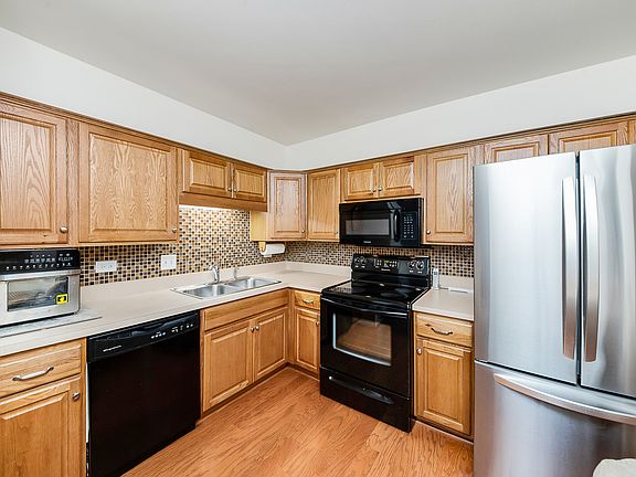 4th image of 7510 Farmingdale Dr APT 105