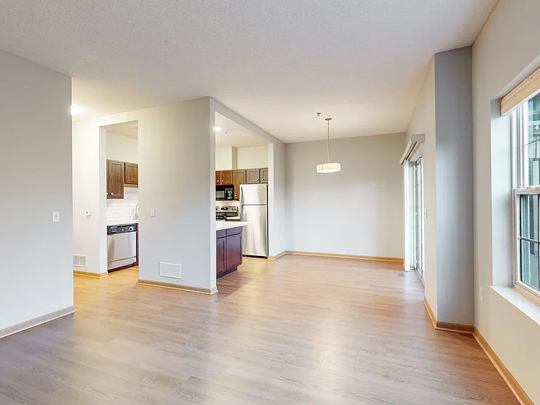 Cedar Pointe Townhomes — Photo 56