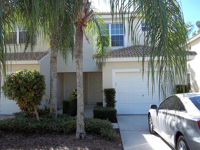 1st image of 9740 Lago Dr