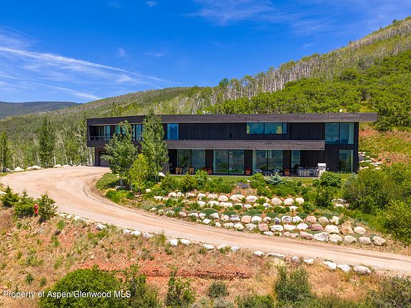 5th image of 542 Carroll Dr