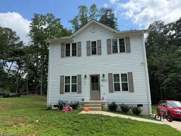 4310 Oak Ridge Dr, Winston Salem, NC 27105