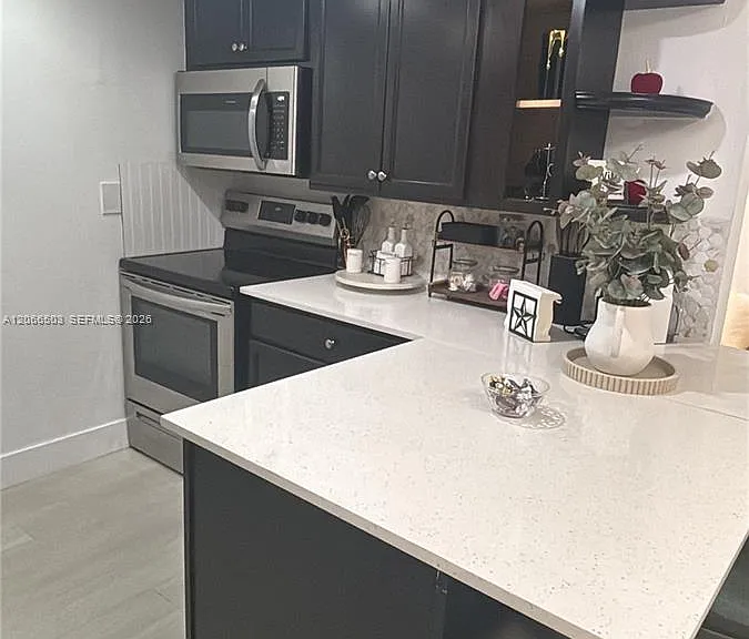 625 SW 16th Ave #0 — Photo 1