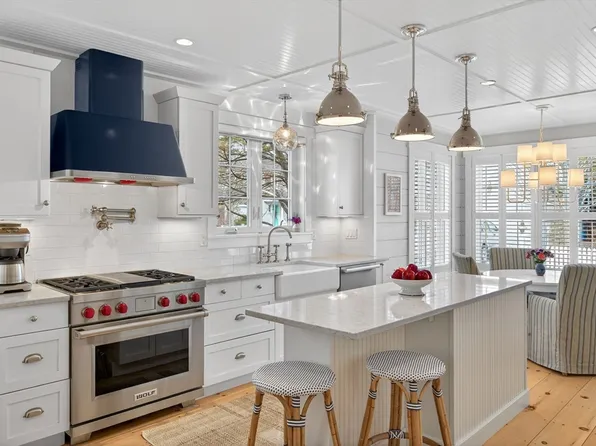 23 Cobblestone, Plymouth, MA 02360