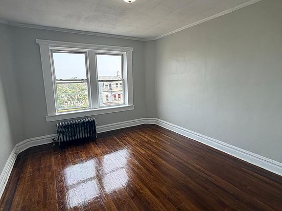 5th image of 254 Mount Prospect Ave APT 301