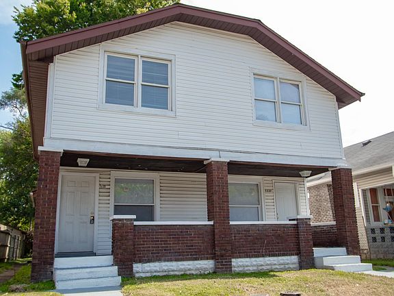 2nd image of 1339 N Dearborn St