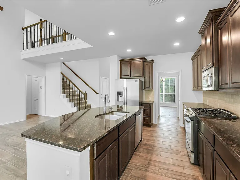 218 Kinnerly Peak Pl — Photo 8