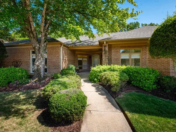 51 Hunters Green Cir, Little Rock, AR 72211