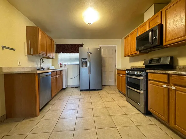 282 Gallaway Ln — Photo 3
