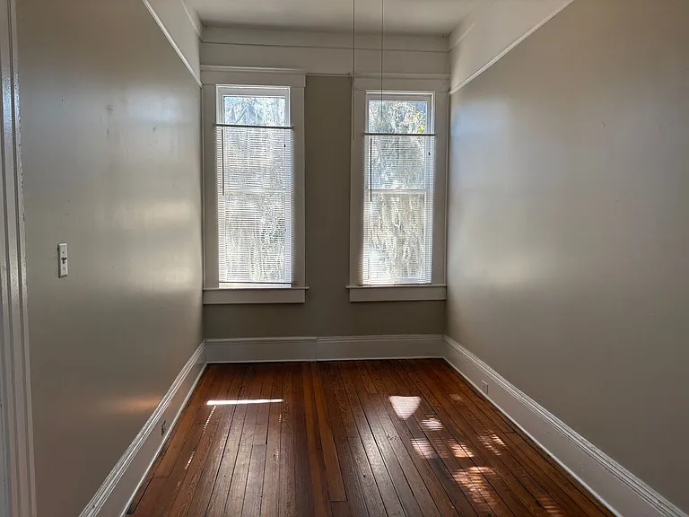 836 E Henry St #C — Photo 14