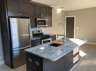 1102 N 2nd St APT 3, Harrisburg, PA 17102