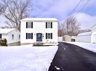 35 Anniversary St, Springfield, MA 01104