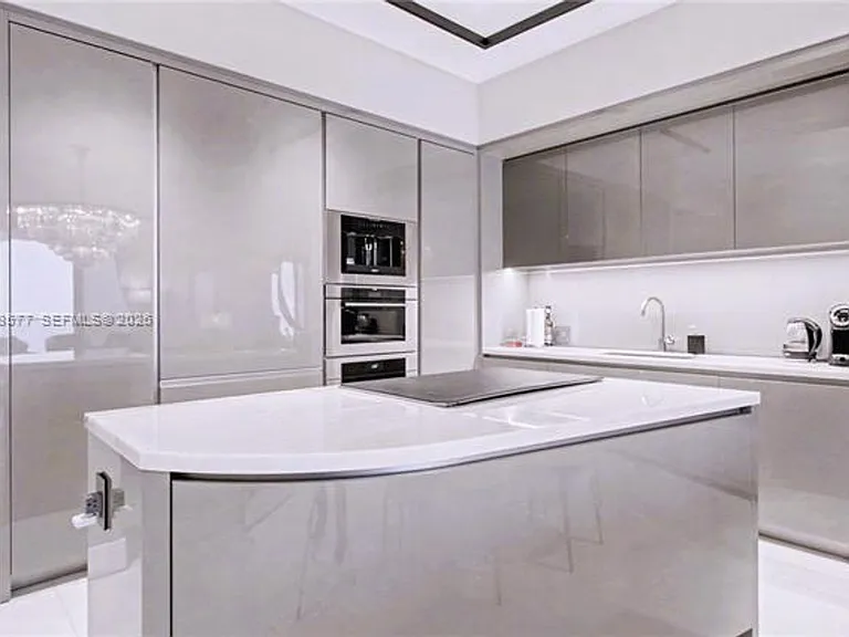 18975 Collins Ave #CU-4303 — Photo 1