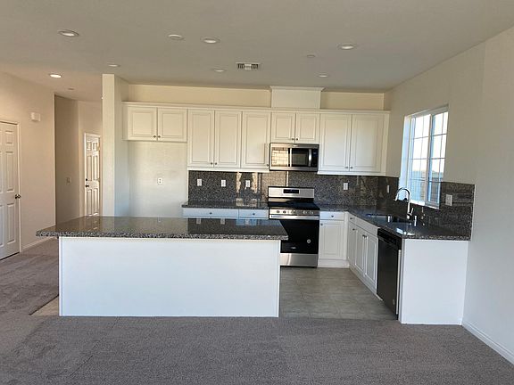 3rd image of 3431 Orange Blossom Ln