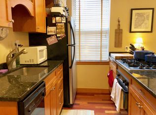 11 Revere St, BOSTON, MA 02114