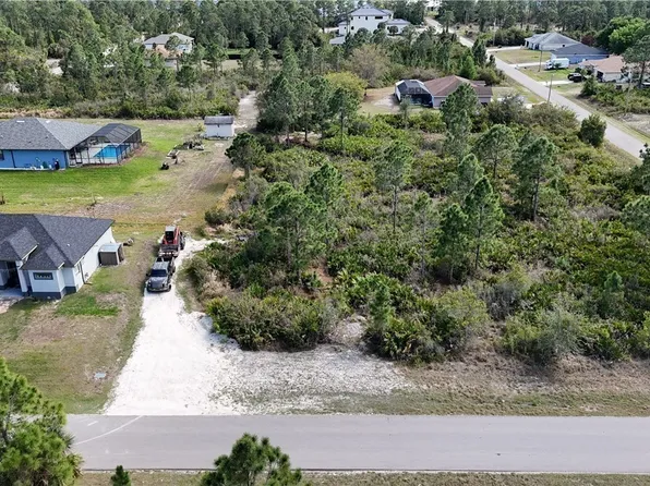 1705 W 9th St, Lehigh Acres, FL 33972