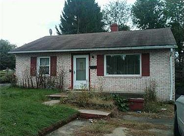 2nd image of 734 Castle St