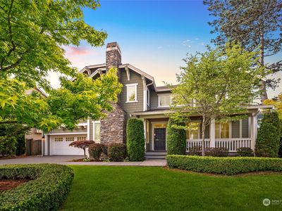 10313 NE 28th Place, Bellevue, WA, 98004