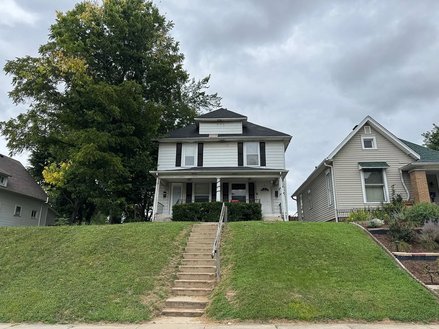 Coming Soon: 2 Bedroom/1 Bathroom Duplex Located At 2346 Coyner Ave. In Indianapolis, In — Photo 1