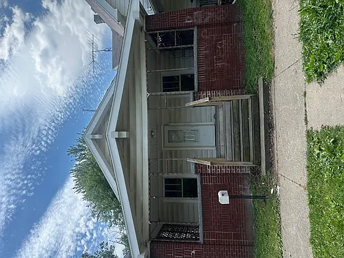 226 E Pearl St Photo 1
