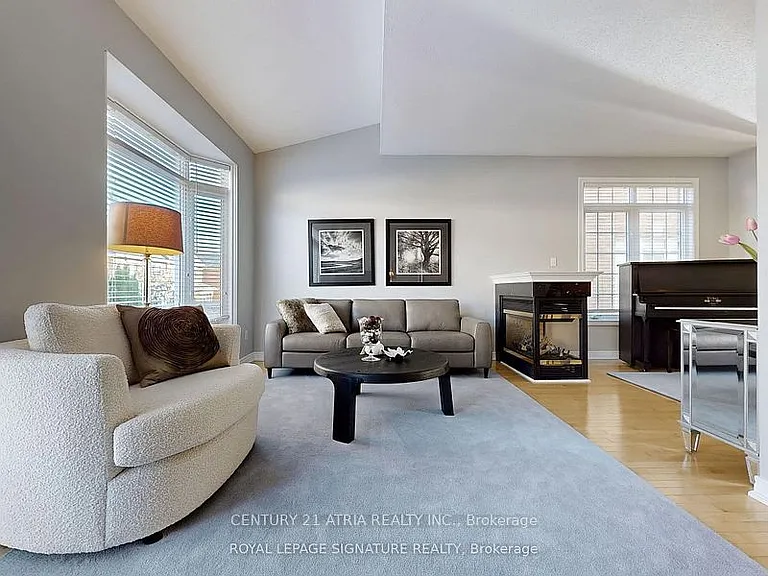 38 Angelica Ave — Photo 4