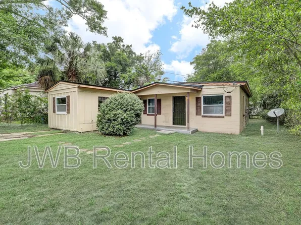 915 Wayne St, Jacksonville, FL 32208