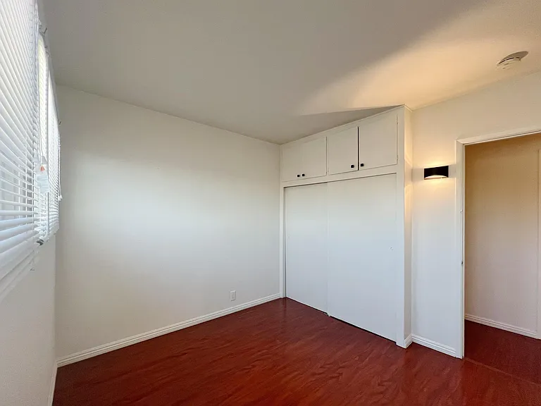 325 N Garfield Ave #H — Photo 15