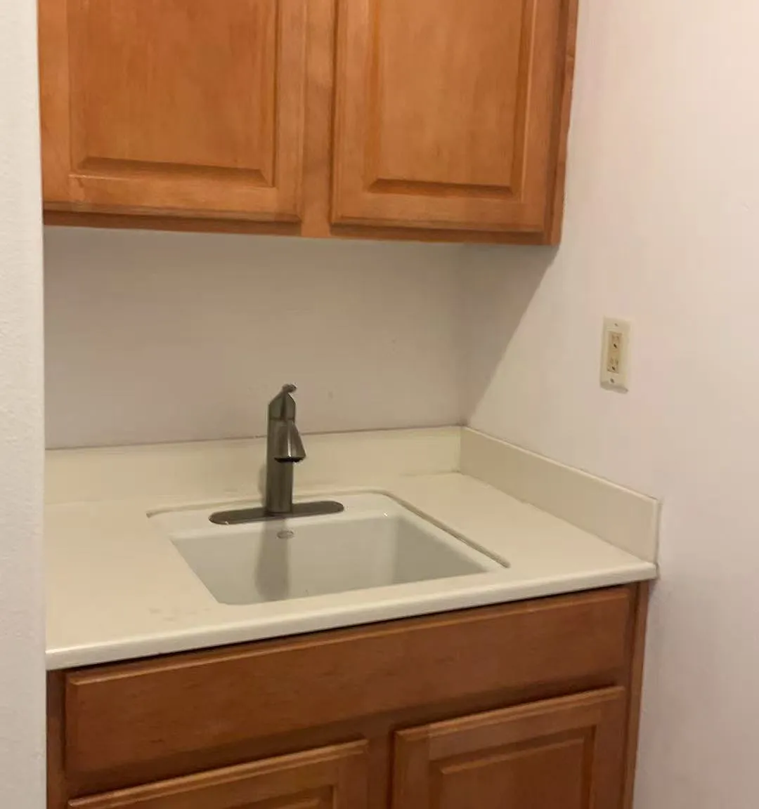 5 bed, 3783 sqft, $5,000 — Photo 2