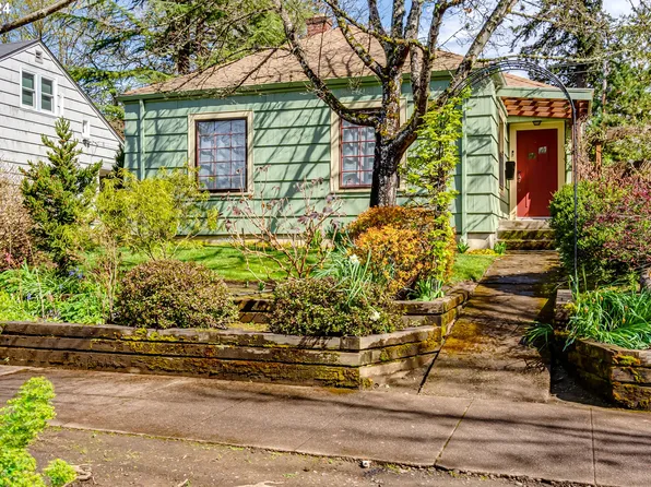 2063 Kincaid St, Eugene, OR 97405