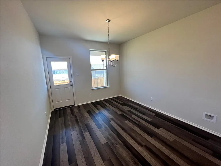 353 Grace Lilly Dr — Photo 6