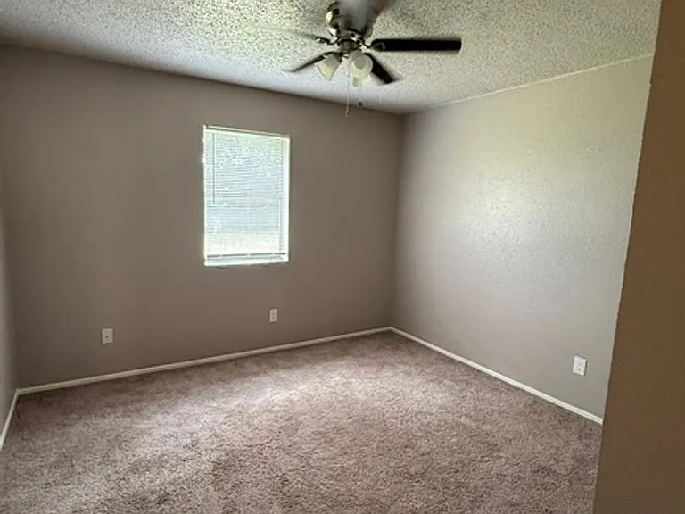 2703 Schwald Rd — Photo 8