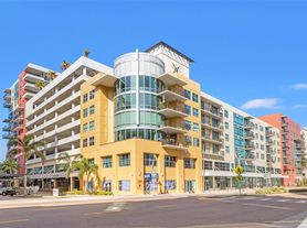 1208 E Kennedy Blvd