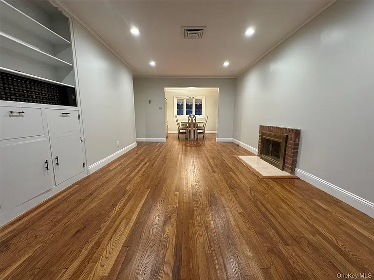 20 Gainsboro Ln — Photo 2